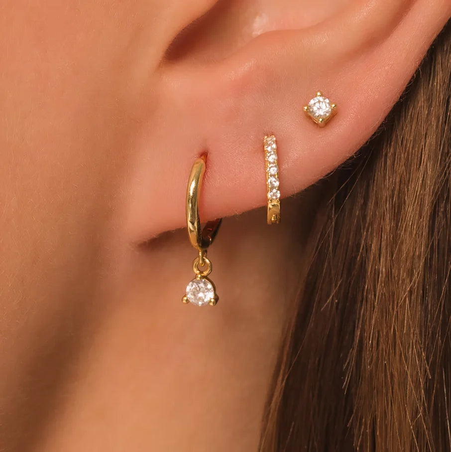 3 יחידות עגילי חישוק תלויים ייחודיים עם זירקונים מעוקבים לנשים עגילי חישוק זעירים עם 3 חורים לא תואמים באוזן